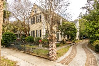 10 Council Street, Charleston, SC 29401