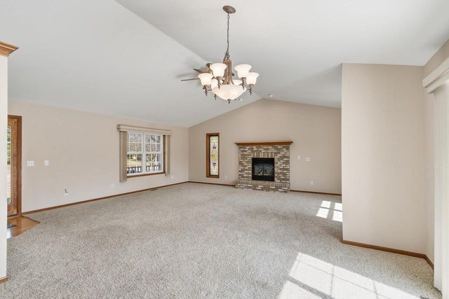 908 Surrey Lane, Baraboo, WI 53913