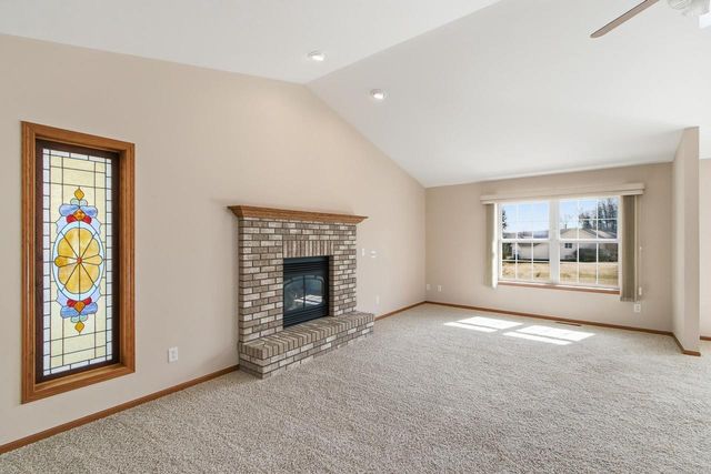 908 Surrey Lane, Baraboo, WI 53913