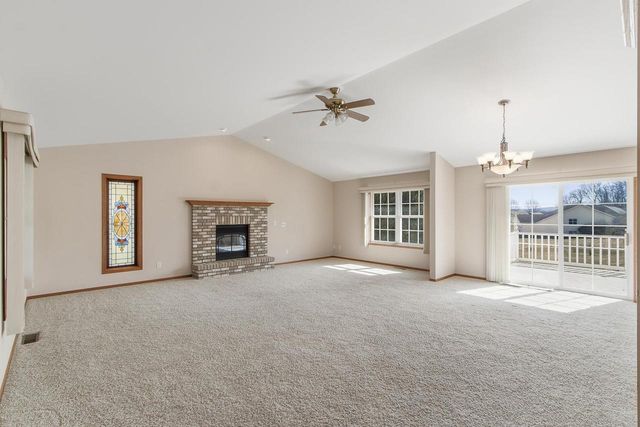 908 Surrey Lane, Baraboo, WI 53913