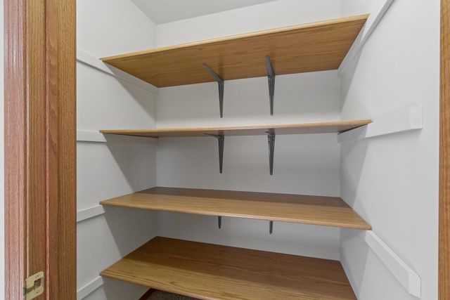 908 Surrey Lane, Baraboo, WI 53913