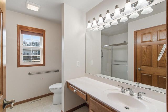 908 Surrey Lane, Baraboo, WI 53913