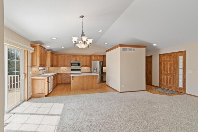 908 Surrey Lane, Baraboo, WI 53913