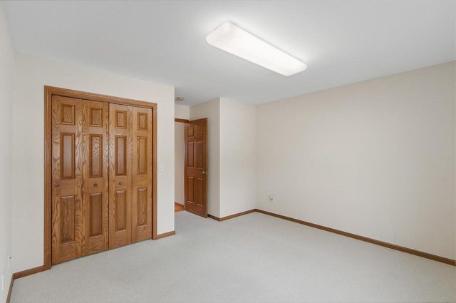 908 Surrey Lane, Baraboo, WI 53913