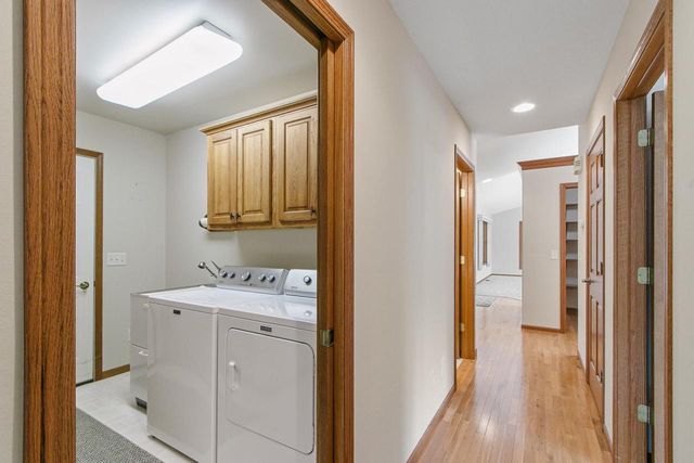 908 Surrey Lane, Baraboo, WI 53913