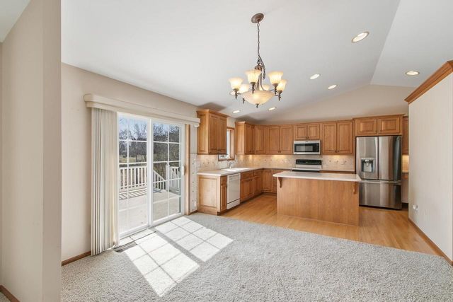 908 Surrey Lane, Baraboo, WI 53913