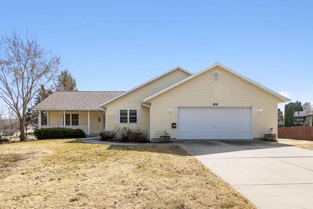 908 Surrey Lane, Baraboo, WI 53913