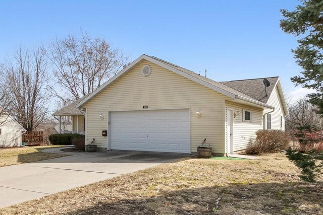 908 Surrey Lane, Baraboo, WI 53913