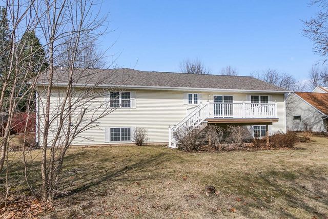 908 Surrey Lane, Baraboo, WI 53913