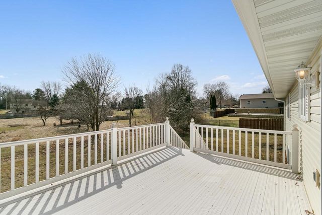 908 Surrey Lane, Baraboo, WI 53913