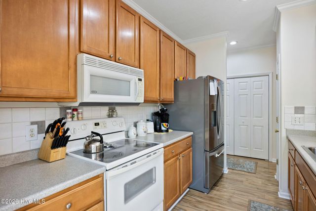 1002 Summerlin Falls Court, Wilmington, NC 28412