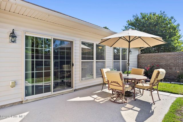 1002 Summerlin Falls Court, Wilmington, NC 28412