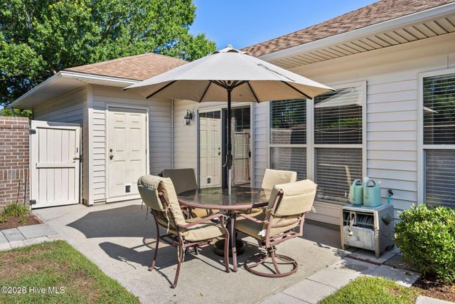 1002 Summerlin Falls Court, Wilmington, NC 28412