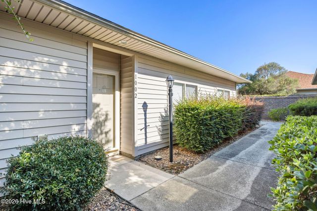 1002 Summerlin Falls Court, Wilmington, NC 28412
