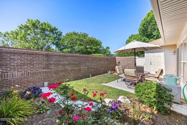 1002 Summerlin Falls Court, Wilmington, NC 28412