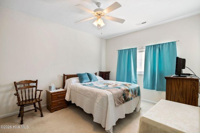 1002 Summerlin Falls Court, Wilmington, NC 28412