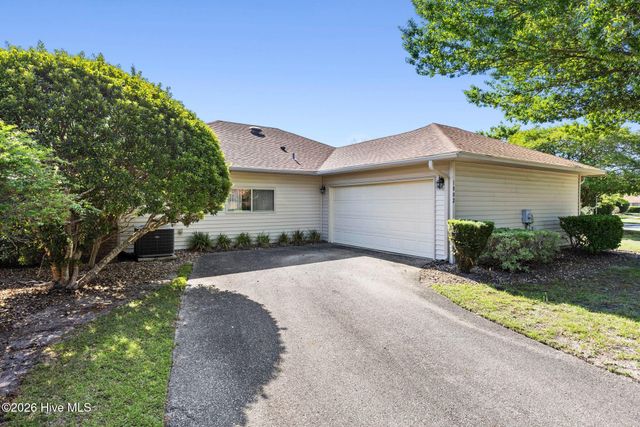 1002 Summerlin Falls Court, Wilmington, NC 28412