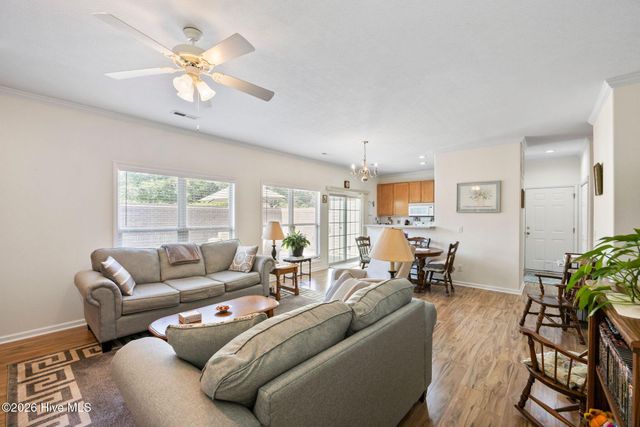 1002 Summerlin Falls Court, Wilmington, NC 28412