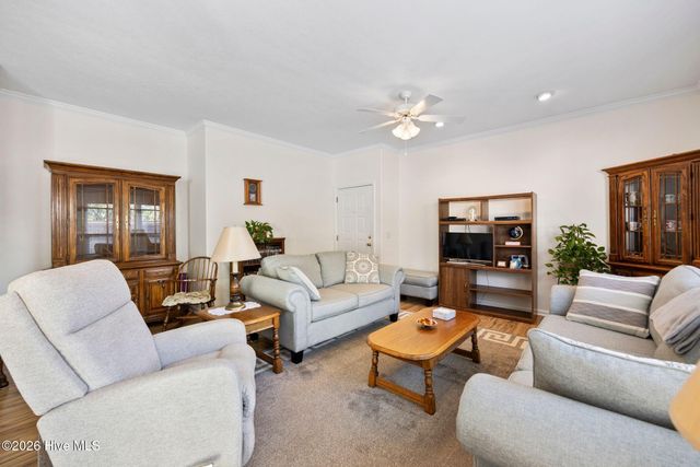 1002 Summerlin Falls Court, Wilmington, NC 28412