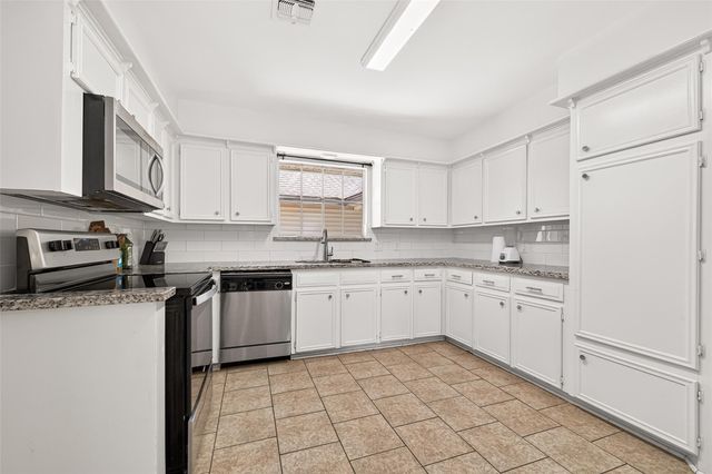 1523 Bodart Drive, Houston, TX 77090