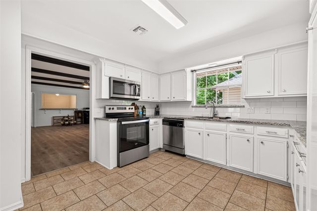 1523 Bodart Drive, Houston, TX 77090