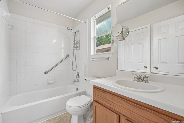 243 STARLING CRK, New Braunfels, TX 78130