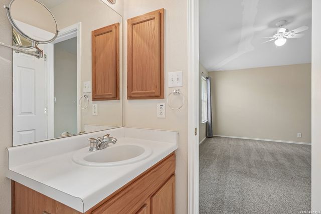 243 STARLING CRK, New Braunfels, TX 78130