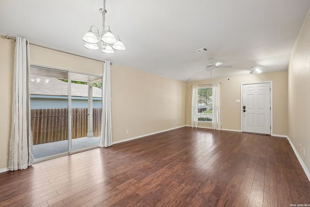 243 STARLING CRK, New Braunfels, TX 78130