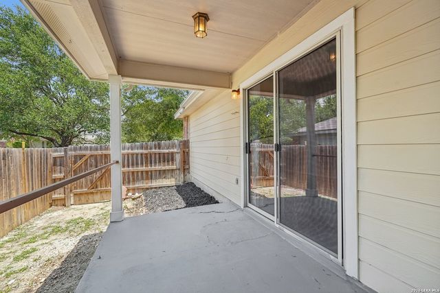 243 STARLING CRK, New Braunfels, TX 78130