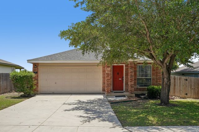 243 STARLING CRK, New Braunfels, TX 78130