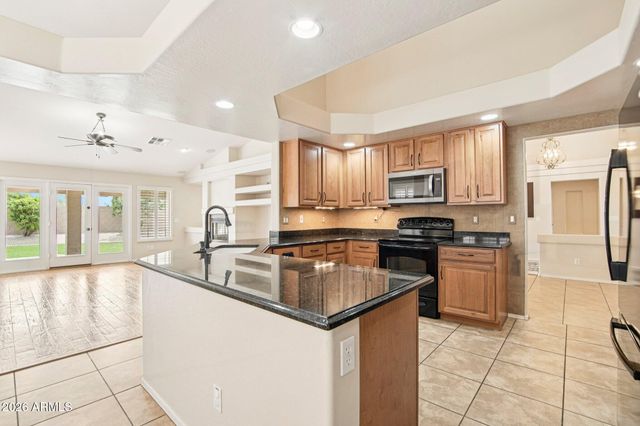 5025 W SIESTA Way, Laveen, AZ 85339