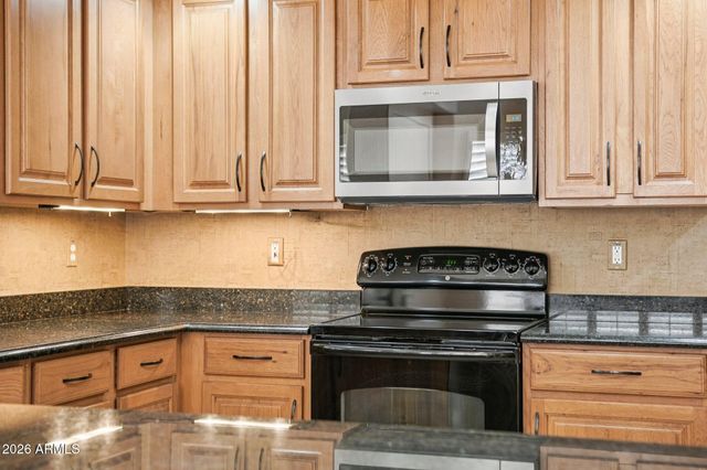 5025 W SIESTA Way, Laveen, AZ 85339