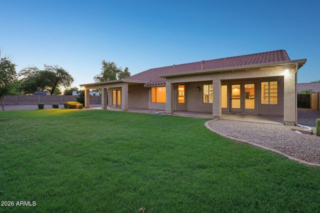 5025 W SIESTA Way, Laveen, AZ 85339
