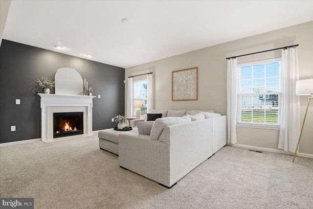 1830 ALAMINGO DR, Quakertown, PA 18951