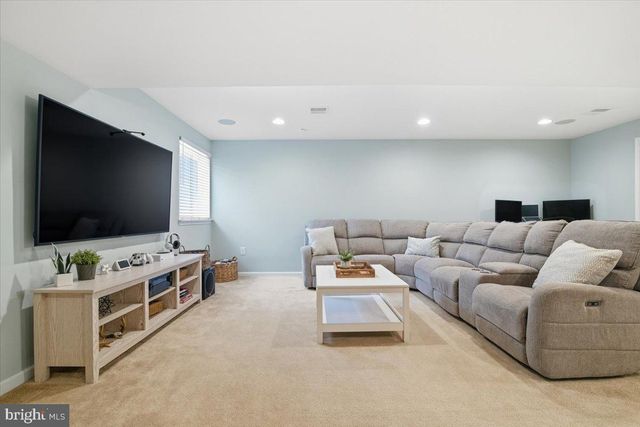 1830 ALAMINGO DR, Quakertown, PA 18951