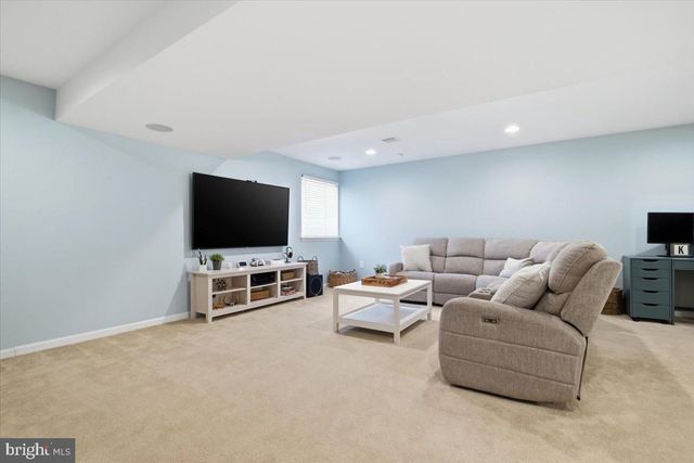 1830 ALAMINGO DR, Quakertown, PA 18951