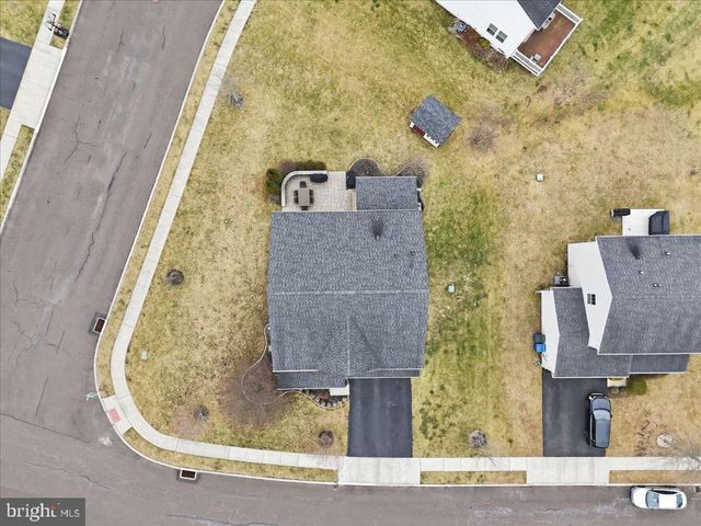 1830 ALAMINGO DR, Quakertown, PA 18951