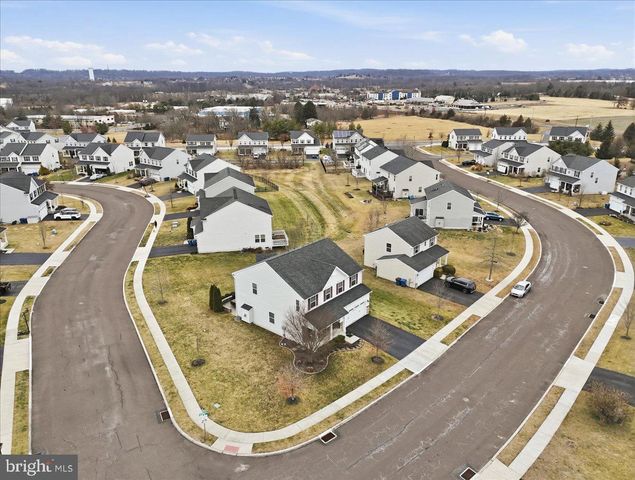 1830 ALAMINGO DR, Quakertown, PA 18951