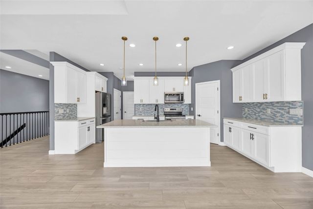 1104 E 16th, Vinton, IA 52349