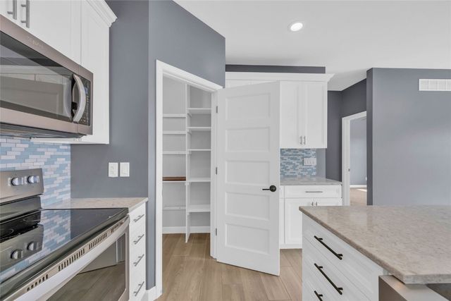 1104 E 16th, Vinton, IA 52349