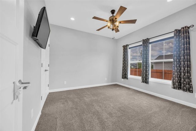 1104 E 16th, Vinton, IA 52349