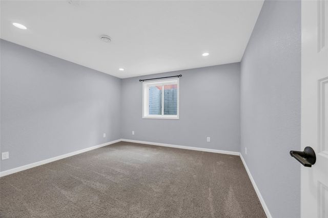 1104 E 16th, Vinton, IA 52349