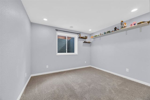 1104 E 16th, Vinton, IA 52349