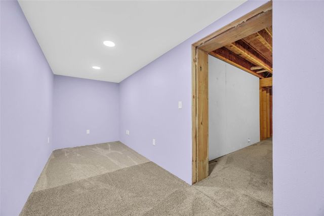 1104 E 16th, Vinton, IA 52349