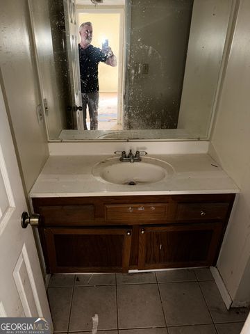 2176 Wellington Circle, Lithonia, GA 30058