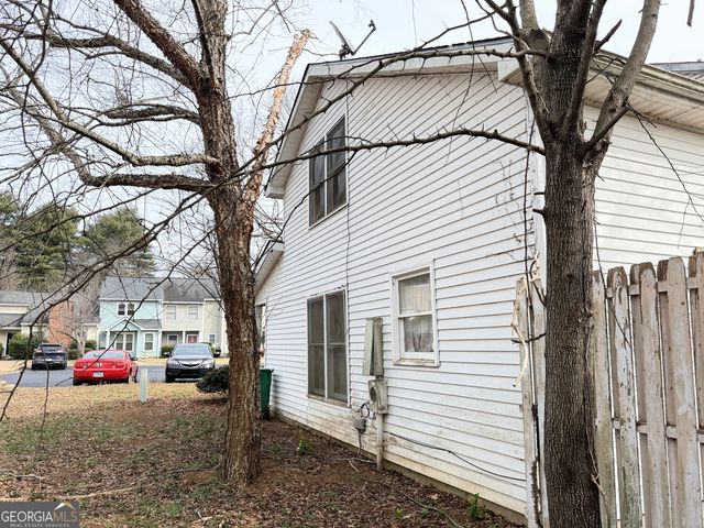 2176 Wellington Circle, Lithonia, GA 30058