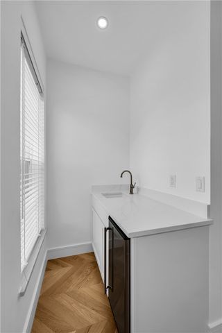 500 SW B Street 3, Bentonville, AR 72712