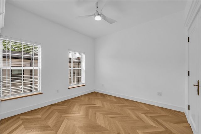 500 SW B Street 3, Bentonville, AR 72712