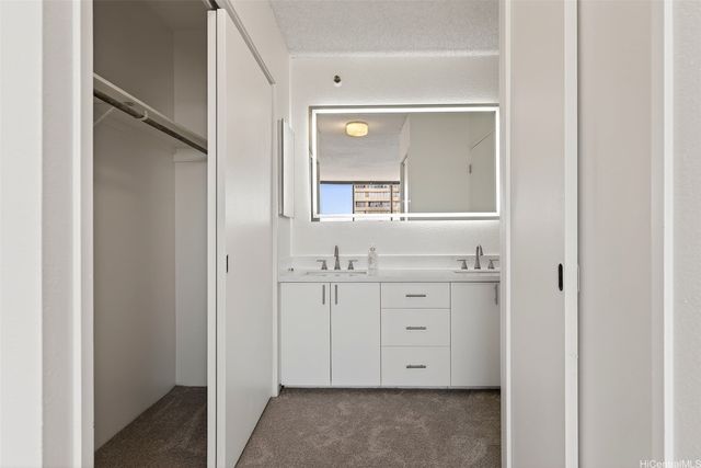 2499 Kapiolani Boulevard 2801, Honolulu, HI 96826