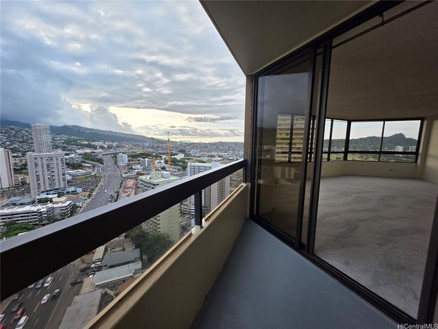 2499 Kapiolani Boulevard 2801, Honolulu, HI 96826